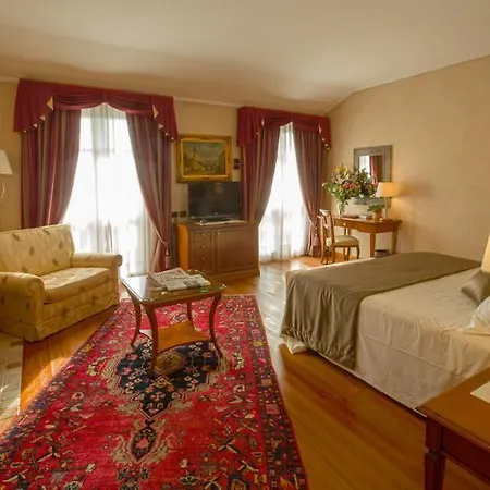 Romantic Furno 4*
