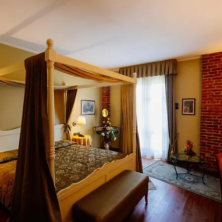 Hotel Romantic Furno San Francesco al Campo