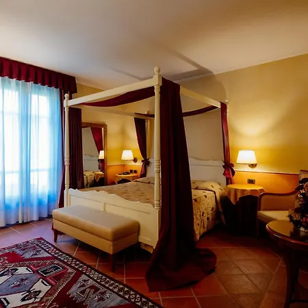 Romantic Furno 4*